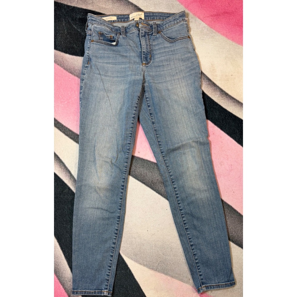 Universal Thread Womens High Rise Skinny Jeans Medium Wash Denim 4/27R